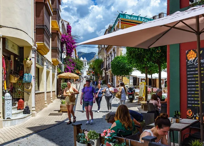 アパート Atalaya Rio By Interhome マルベーリャ